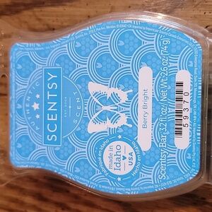 Scentsy Berry Bright Wax Bar BRAND NEW